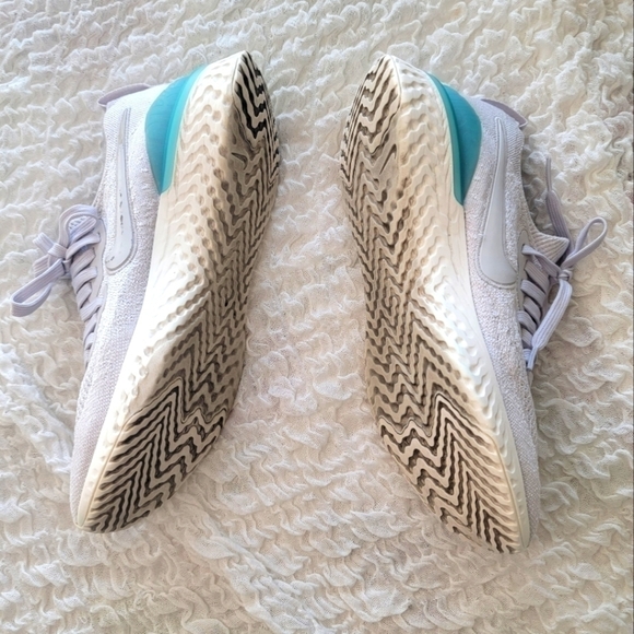 Nike Flyknit Epic React Men's Size 8 - Picture 3 of 8